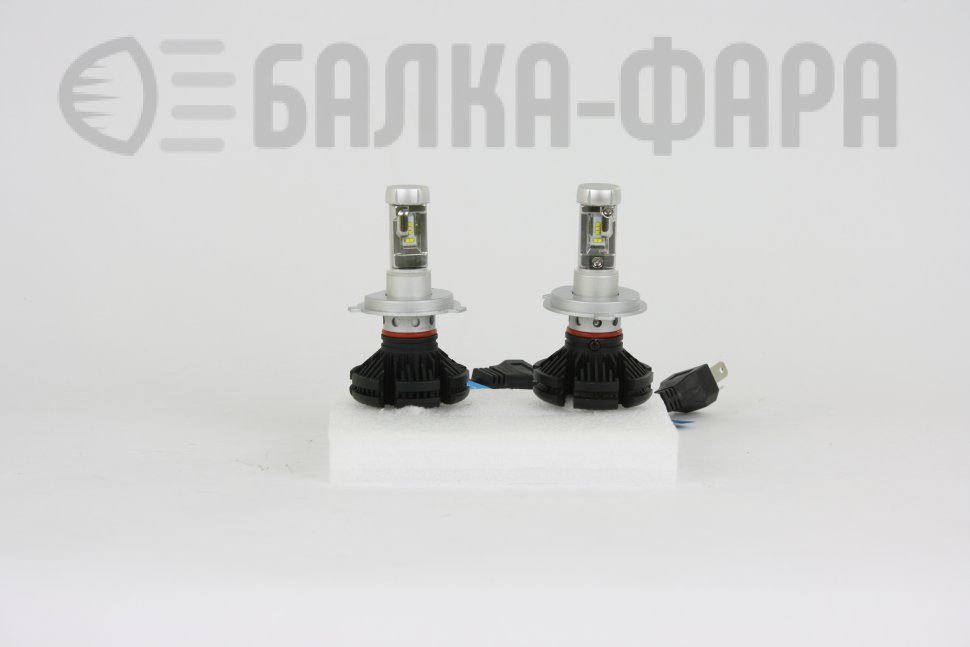 Комплект ламп в фары головного света H4 X3 ZES